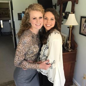 Meet your Posher, Alexys